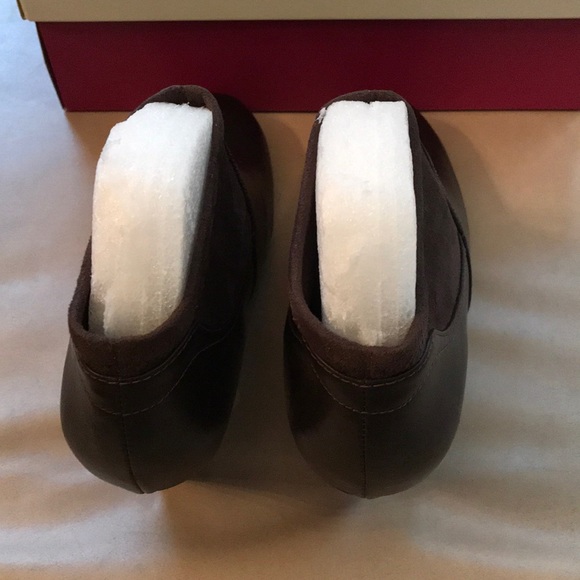 naturalizer claire leather booties